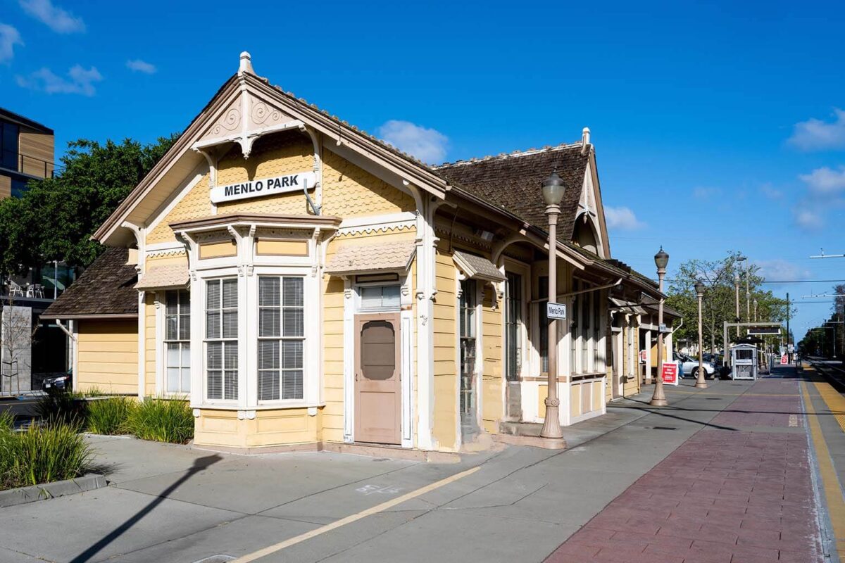 Landmark: Menlo Park Train Station