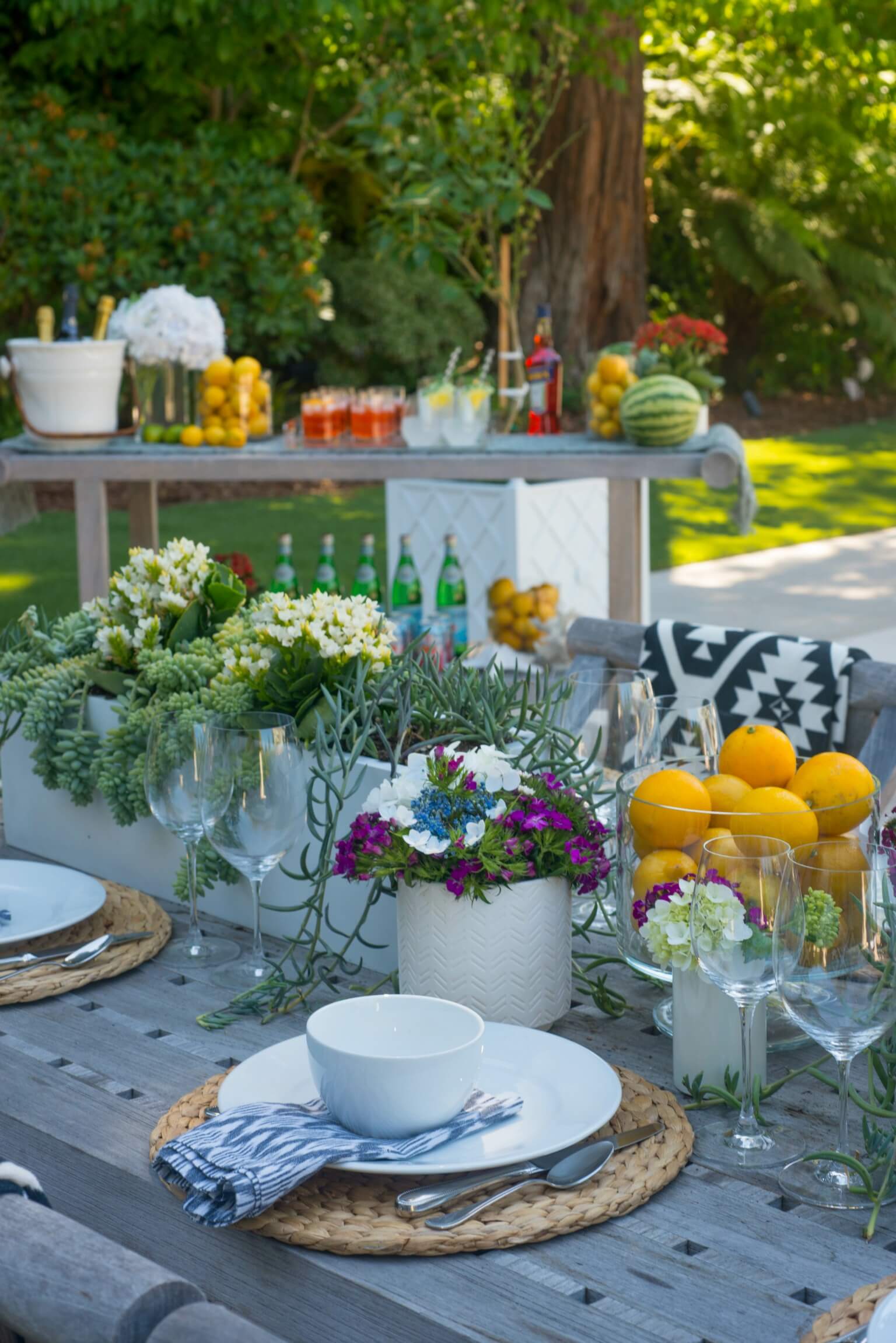 DECOR: Under the Sea Outdoor Tablescape – The Sweet Escape